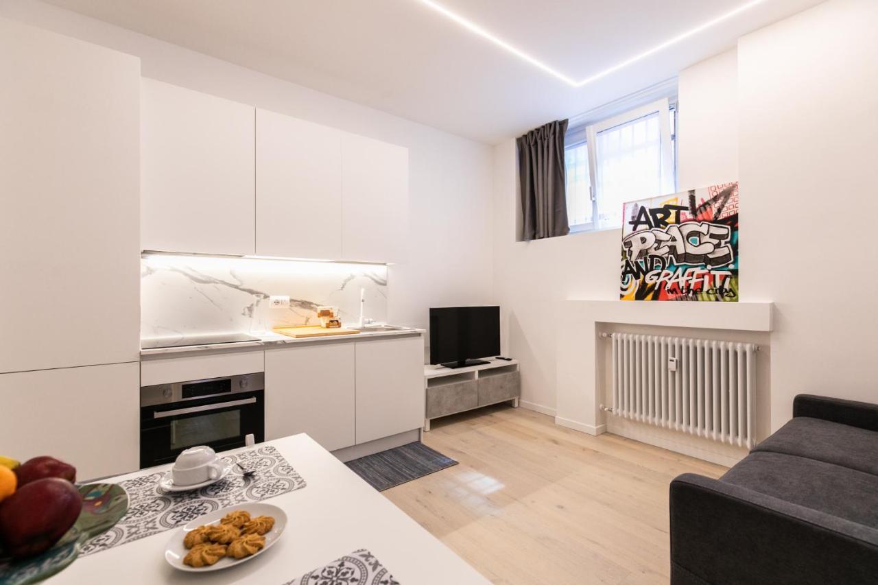 Luxury Apartment - A Due Passi Dal Centro Di Milano Εξωτερικό φωτογραφία